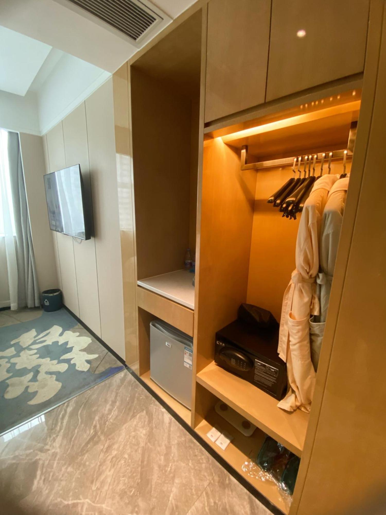 Paco Hotel Shenzhen Luohu Port 외부 사진